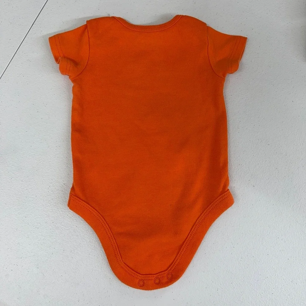 Baby unisex orange grandma dad funny graphic decal onesie snap 0-3 months cotton